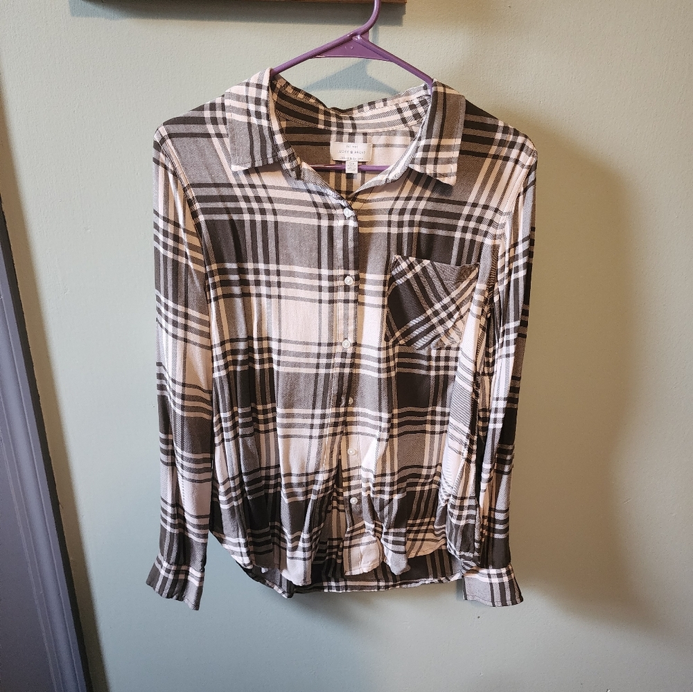 Plaid Button-Up Shirt